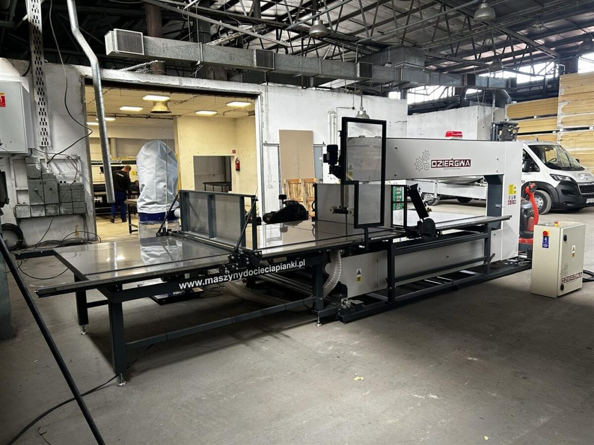 PPRK vertical band saw